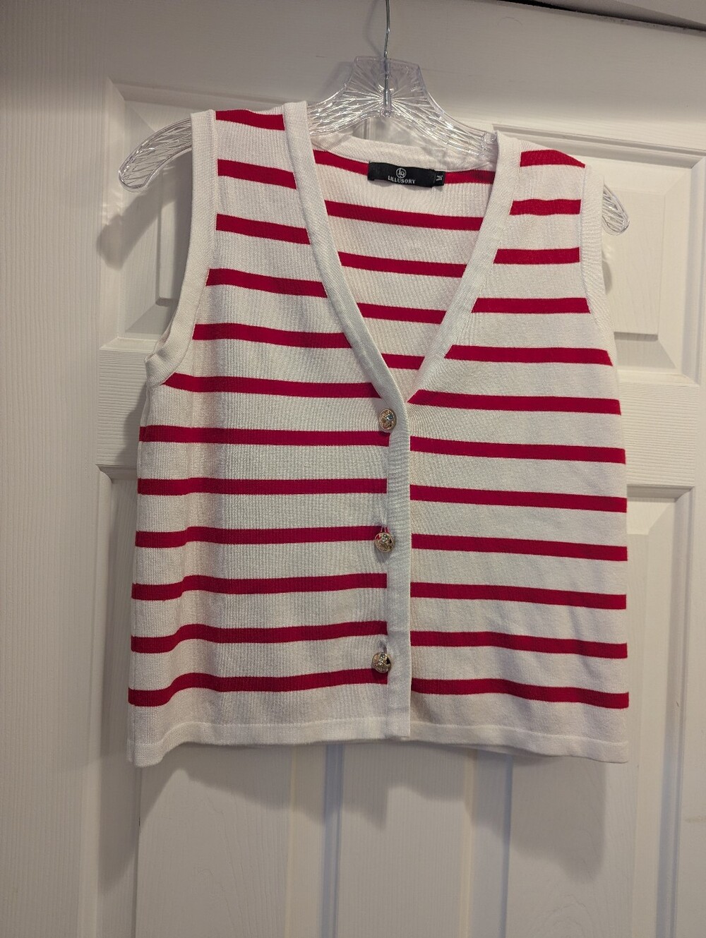 Lillusory Red White Button Front Sweater Vest Size M *NWOT